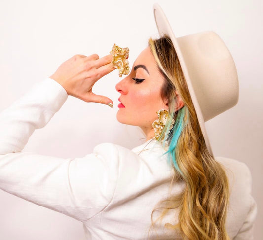 ๐๐๐๐๐๐๐ ๐๐ ๐๐๐๐๐๐๐๐๐ bianca