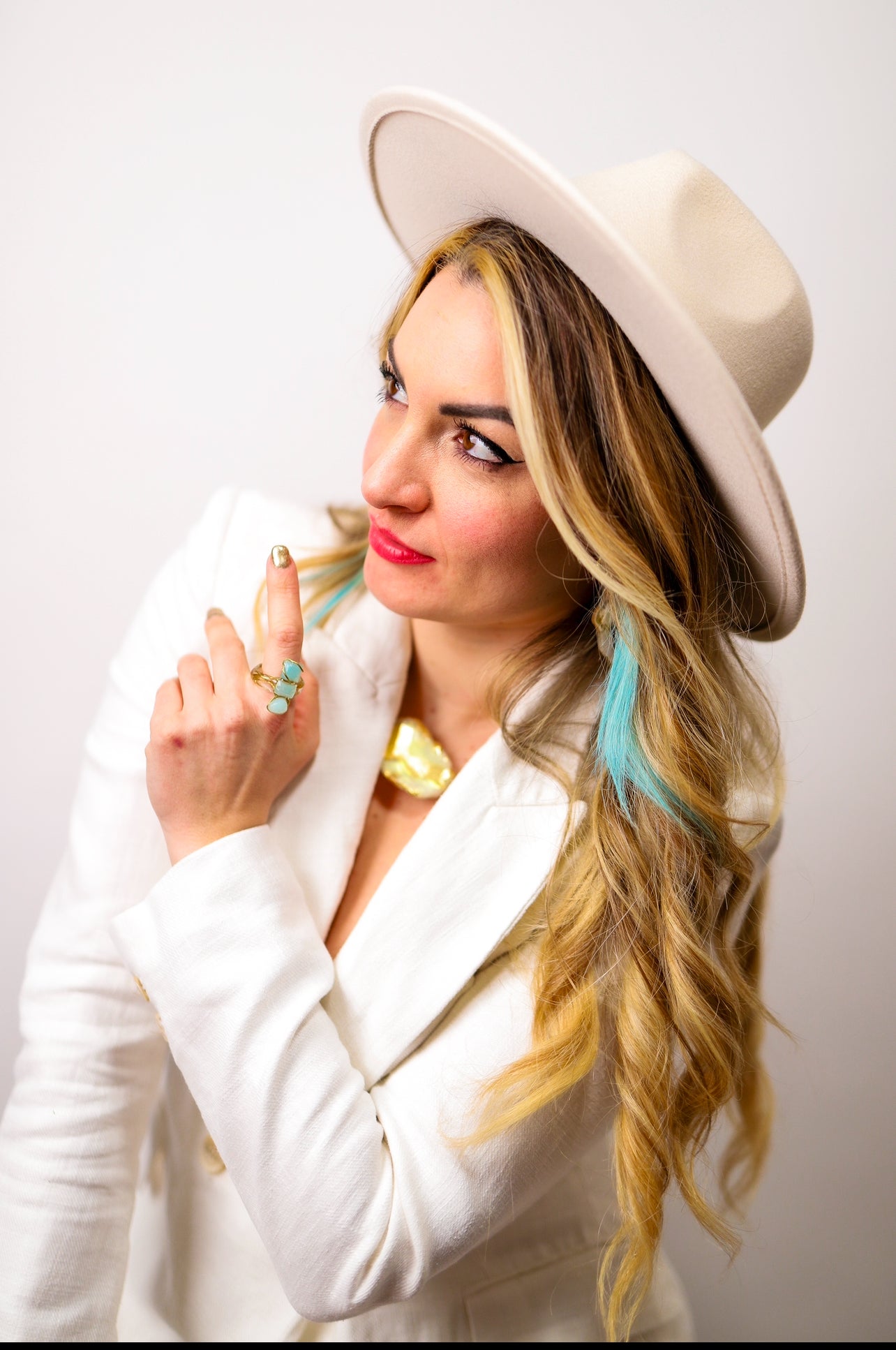 πΏππππ π΄π’πππ